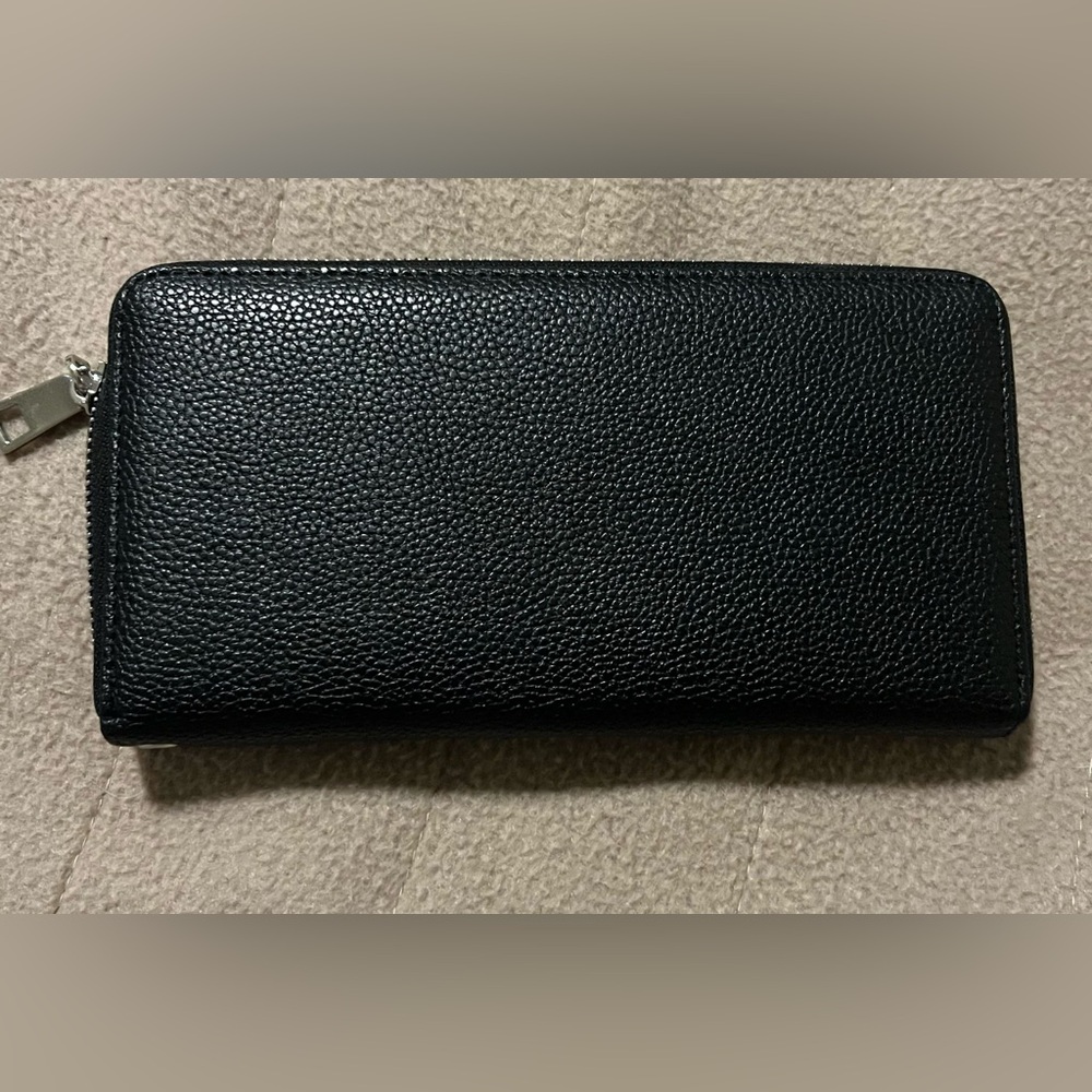 Textured Leather Zip Wallet/Wristlet EUC